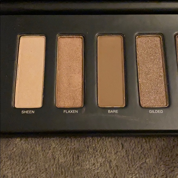 BNIB Brand New Makeup Bundle! - Picture 9 of 10